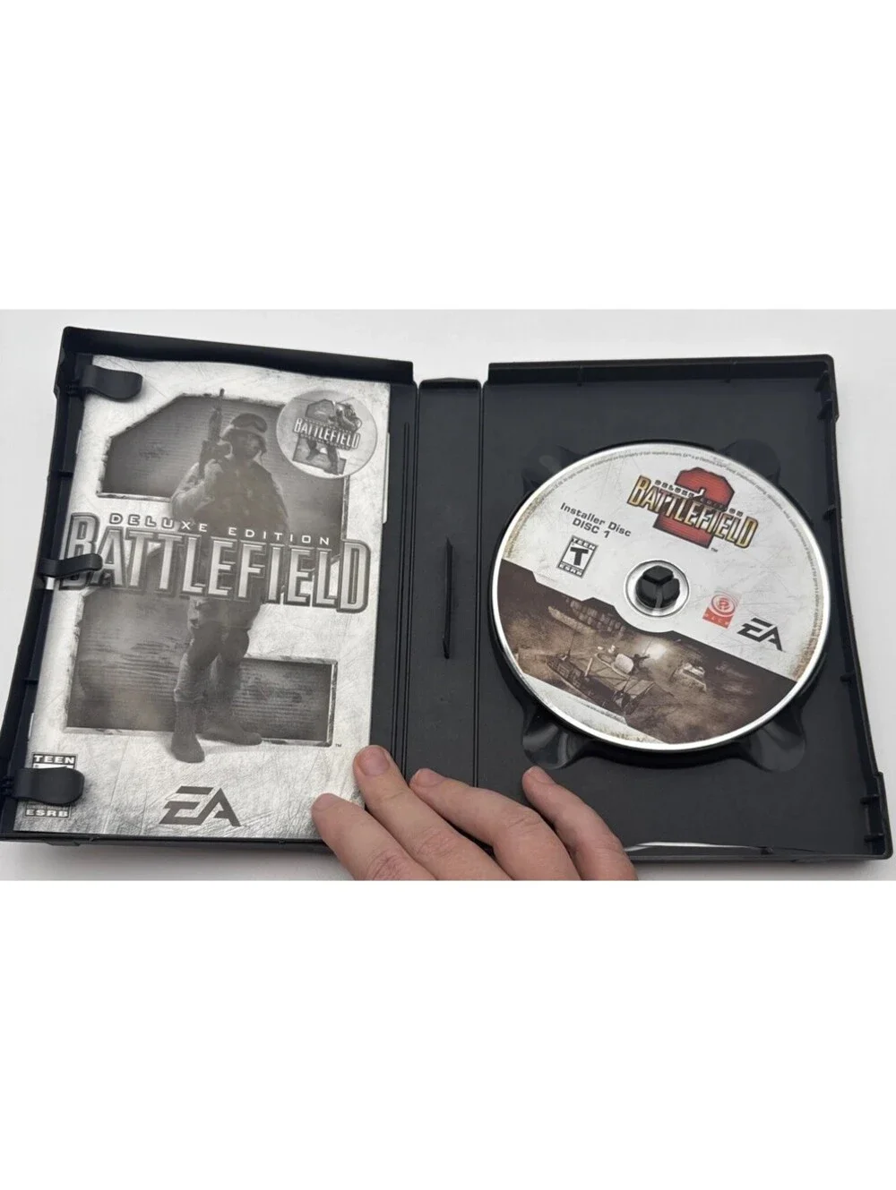 Battlefield 2 Deluxe Edition - PC- 5 Disks